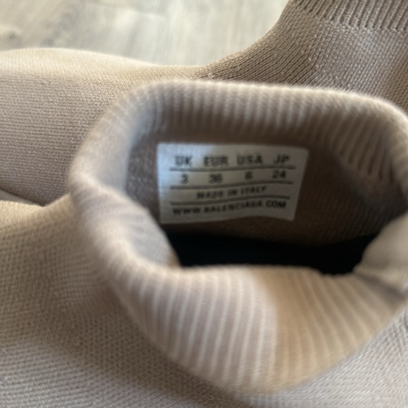 Balenciaga Women’s Speed 2.0 Recycled Knit Sneaker in Beige - Picture 8 of 10